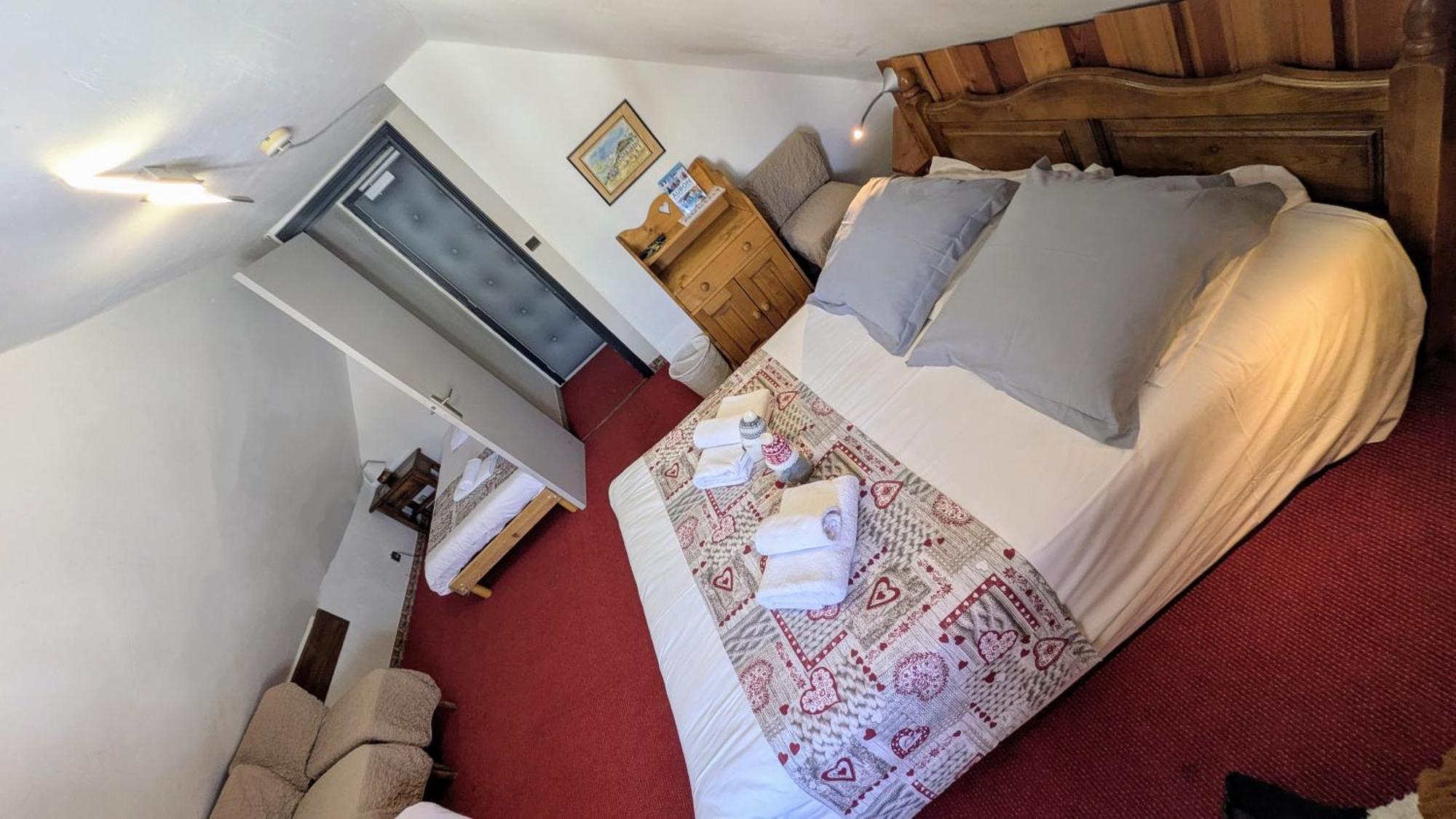 Le Bataclan 3* Auron