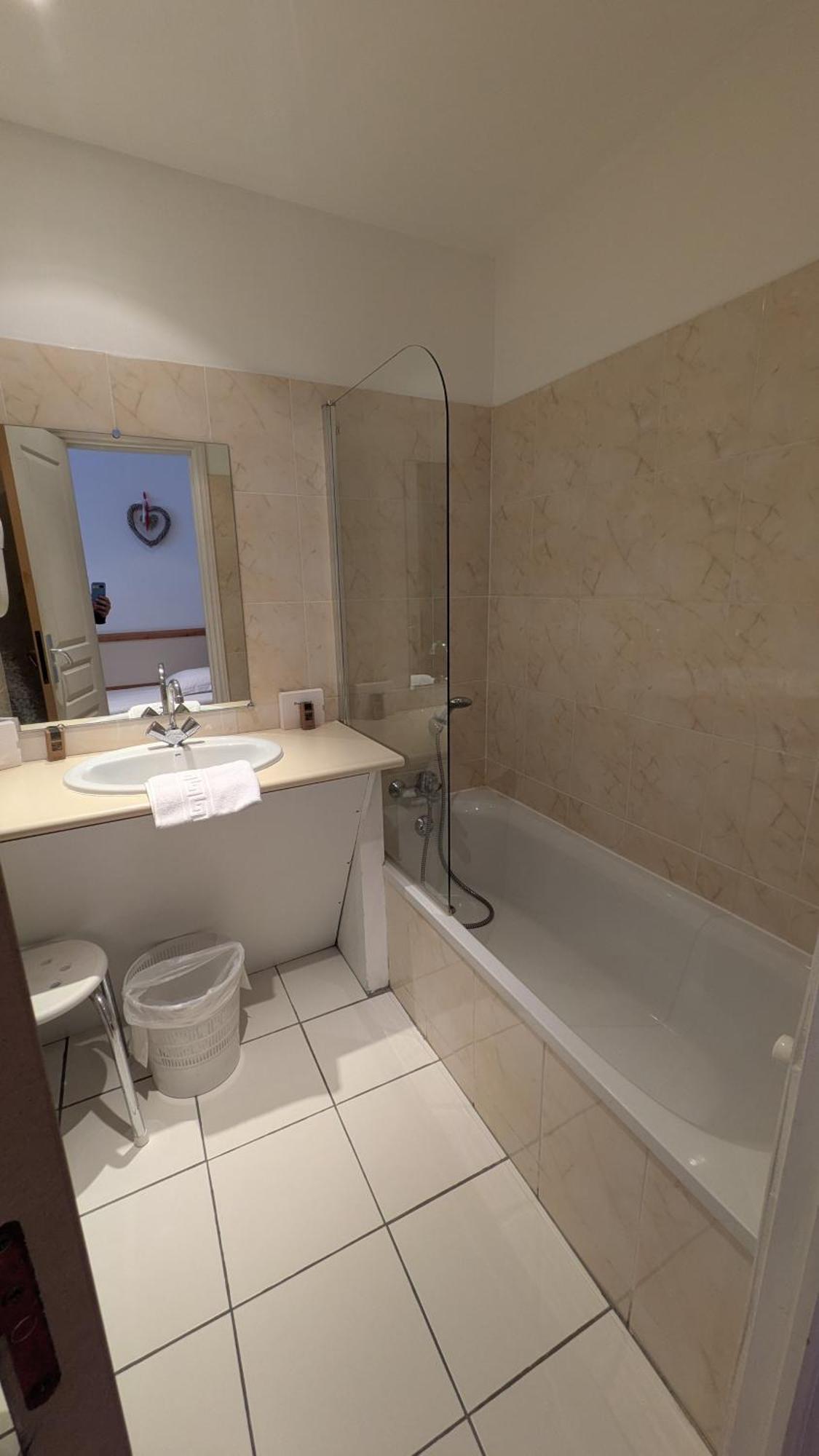 Le Bataclan Hotel