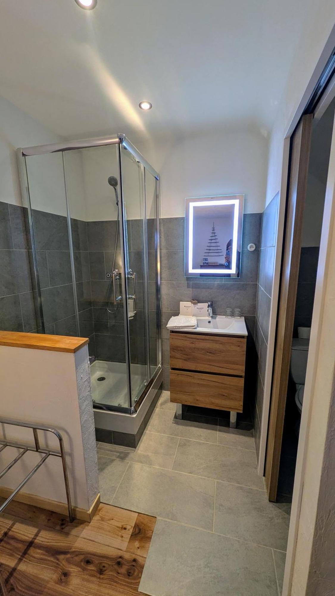 Le Bataclan 3* Auron